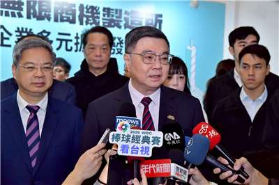 行政院長卓榮泰6日出席活動前受訪表示，針對立法院日前三讀通過「眷改條例」，決定不予副署法案。(圖：行政院提供)