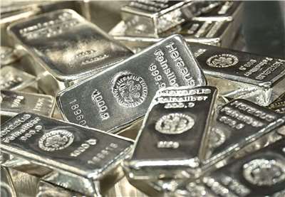 中國各路資金大舉湧入貴金屬市場，導致黃金和白銀(圖)出現急漲急跌走勢。 (路透社/達志影像)