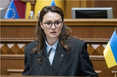 烏克蘭總理思維里登科表示，烏克蘭政府已與國際貨幣基金達成協議，一項金額82億美元新貸款計畫的部分條件將放寬，其中包括敏感的增稅方案。