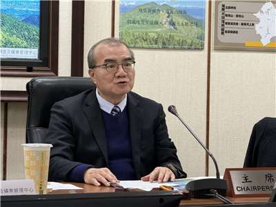 經濟部地礦中心主任徐銘宏指出，最快今年第三季赴美考察稀土礦源，鎖定美國德州、懷俄明州、加州等3處考察。(謝佳興 攝)