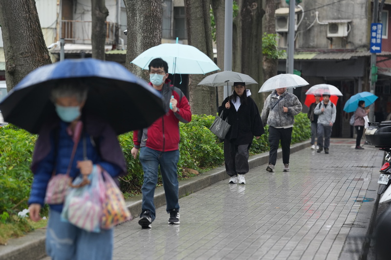 春雨紛紛 上半天台中以北有較大雨勢。
