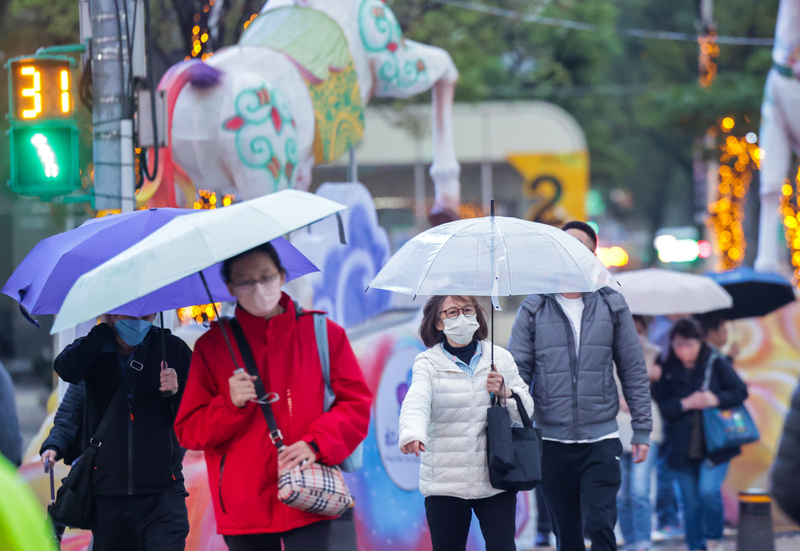 北東濕涼白天僅17度 中南部多雲到晴。