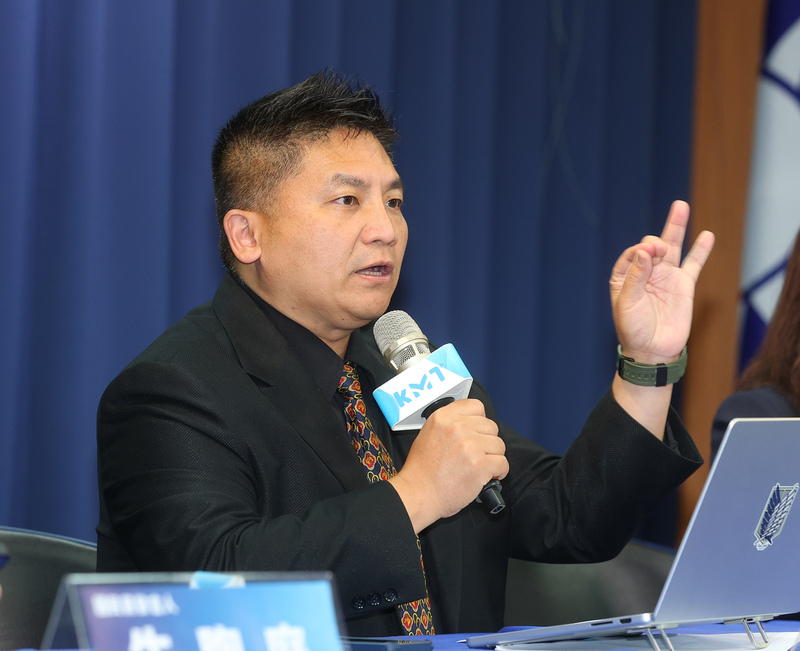 國民黨5日在中央黨部舉行「軍購條例立場說明」記者會。圖為國民黨文傳會主委吳宗憲。