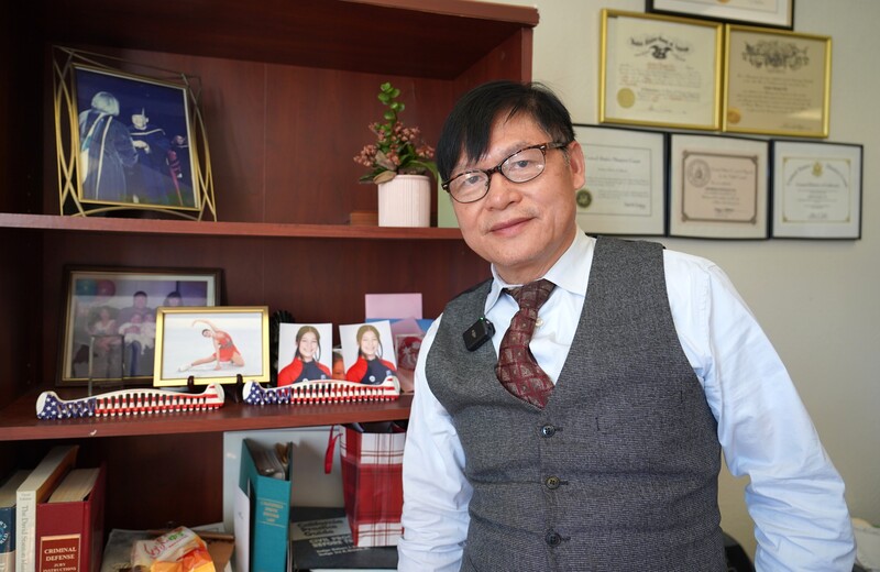 美國華裔花式滑冰選手劉美賢退役又復出後在冬奧奪金；感觸最深的，是一手栽培她的父親劉俊。