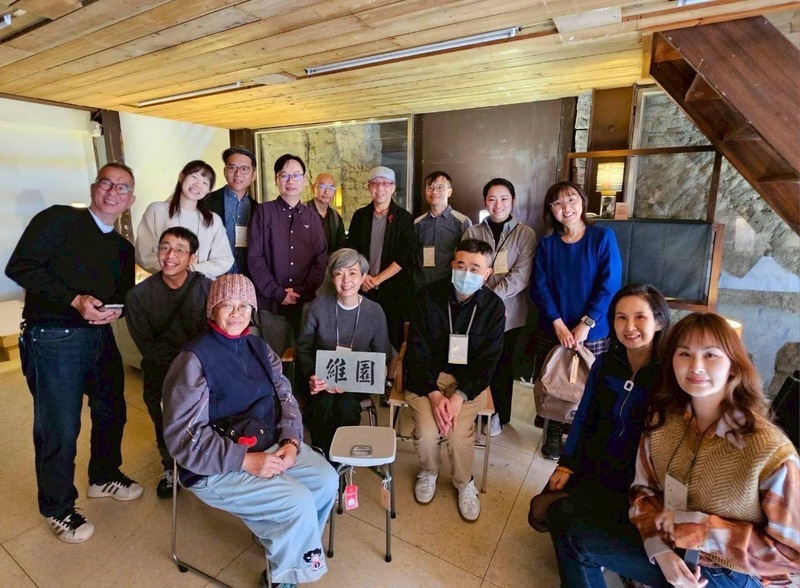 由港、台藝術文化工作者組成的團體「藝術是Q彈」，14日在台北萬華剝皮寮歷史街區舉辦「移植」Transplantation心理健康X設計講座。
（台港經濟文化合作策進會提供）
