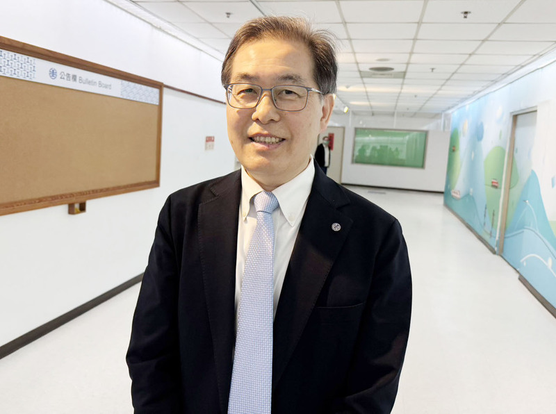 台鐵公司總經理馮輝昇說明台鐵已於去年完成蘇澳新站到花蓮站之間的北迴路廊短期改善計畫。