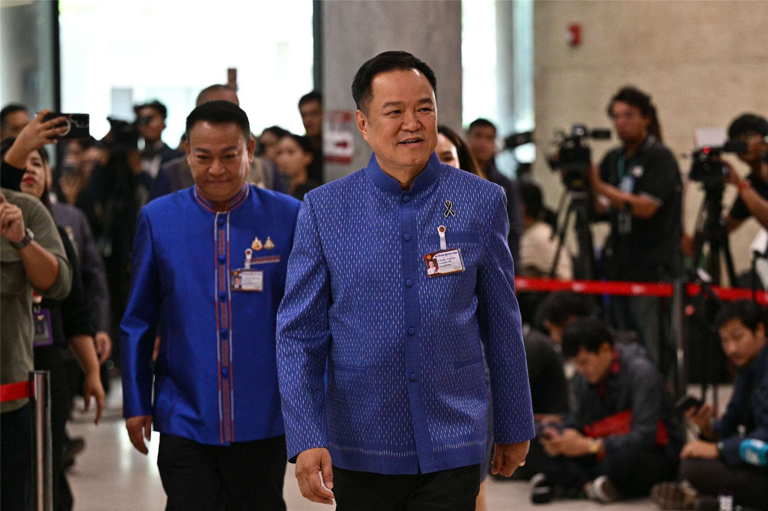 泰國總理阿努廷(Anutin Charnvirakul)(前)再度獲任命為總理。