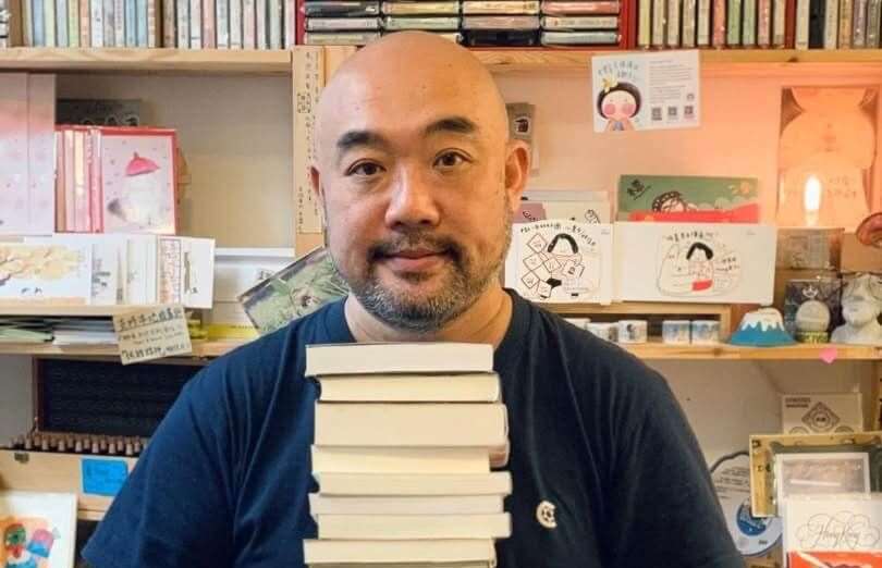 香港「一拳書館」因為銷售「黎智英傳」而涉嫌觸犯維護國家安全條例的煽動罪，其負責人龐一鳴(圖)及員工24日遭警方國家安全處人員拘捕。(圖:FB/bookpunch)