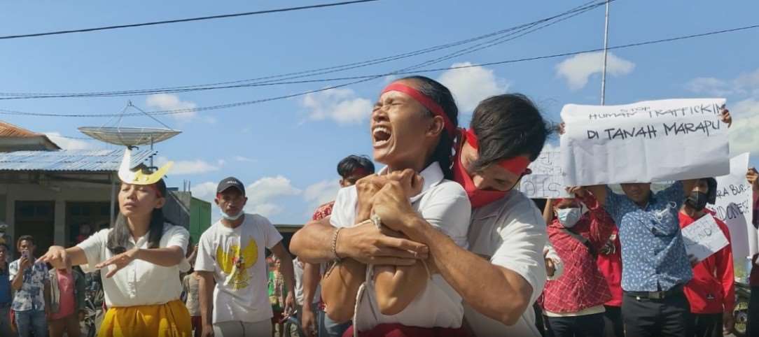 台灣合製片《奴隸島》入選第28屆捷克「One World國際人權影展」影展競賽單元「Right to Know」，將與其他入圍作品一同角逐由評審團選出「瓦茨拉夫・哈維爾評審團獎」（Václav Havel Jury Award）得主。(文化部提供)