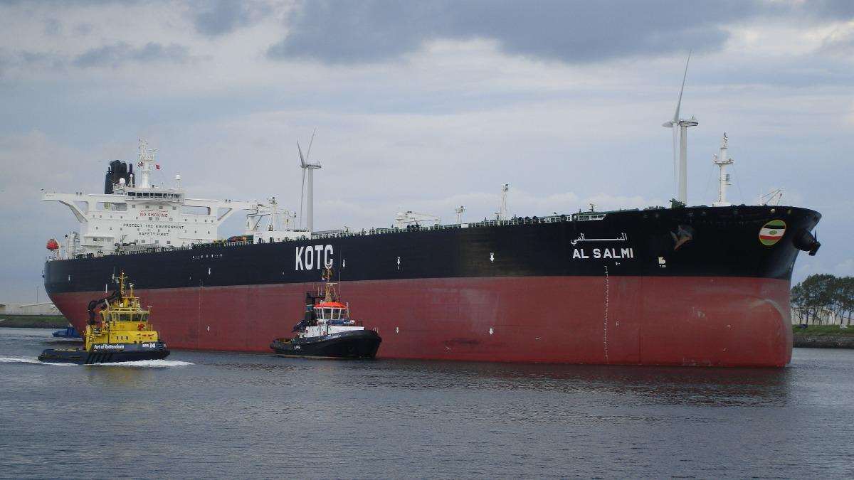 科威特石油公司旗下油輪「薩米號」(Al-Salmi )遭伊朗襲擊。（shipspotting.com）