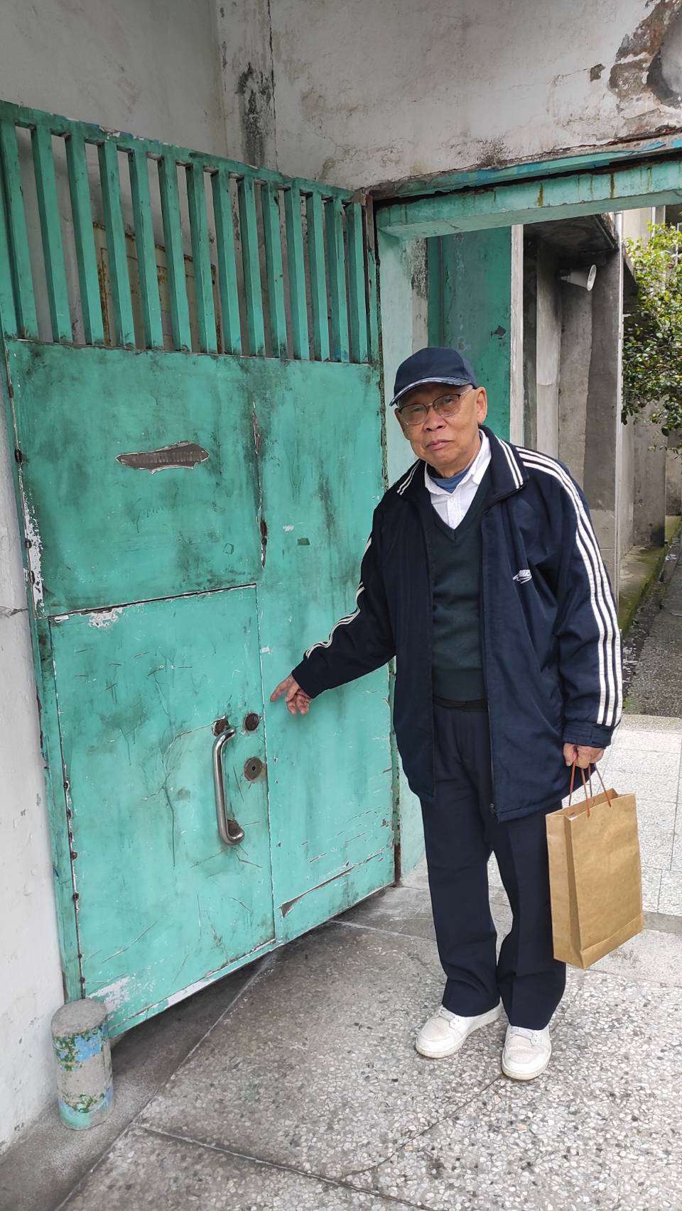 陳欽生大哥親自導覽當時自己被關的看守所