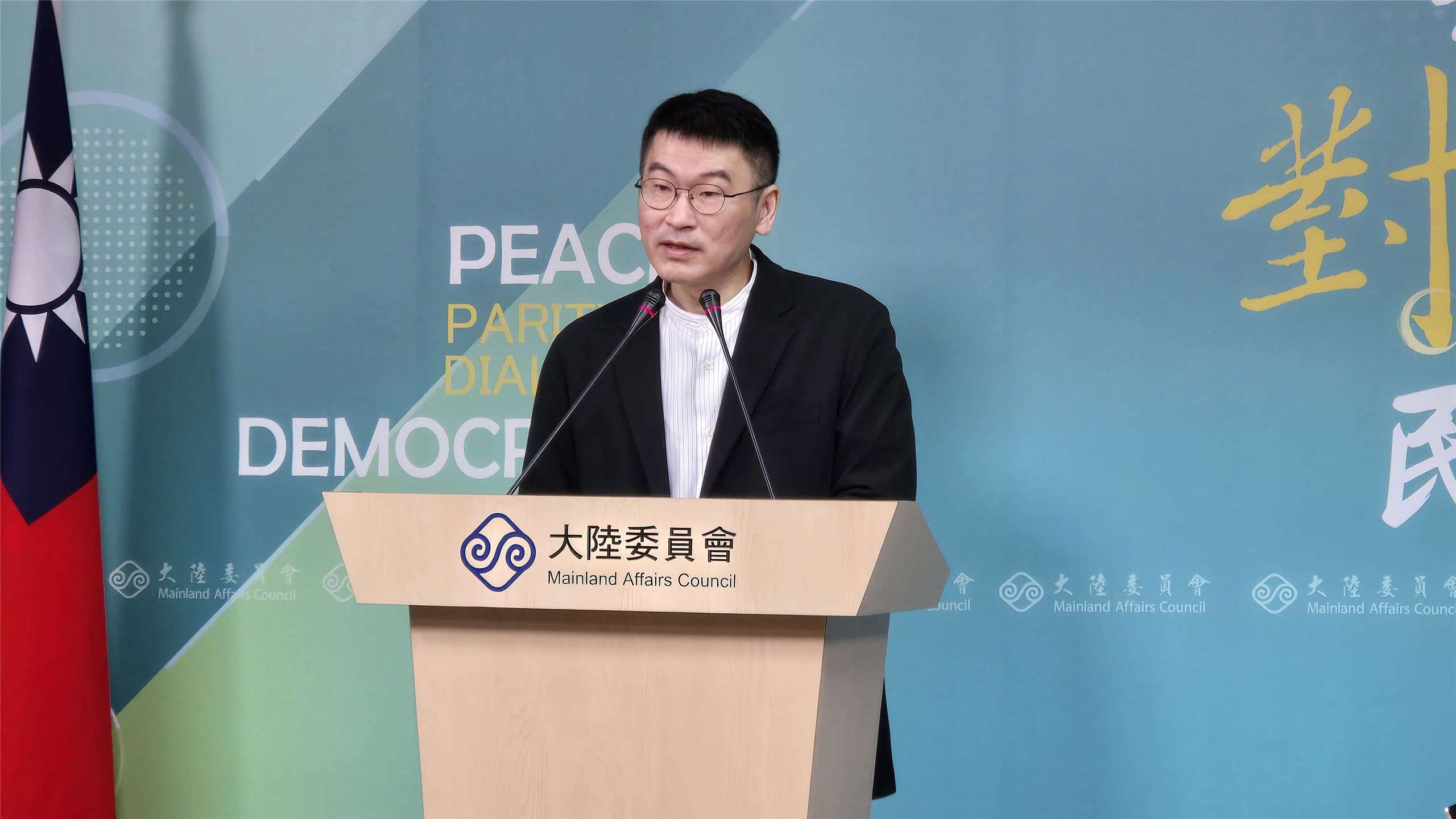 陸委會副主委梁文傑5日主持陸委會例行記者會。(陳國維 攝)