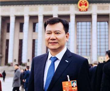 中國蘇寧集團創辦人張近東。(圖：微博)