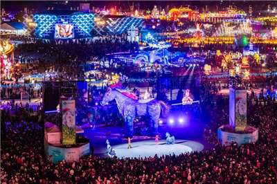 2026年紙風車劇團公益與劇團創作不停歇，近期更參與台灣燈會，不論是「雨馬」、「燈怪」都大受觀眾歡迎。(紙風車劇團提供)