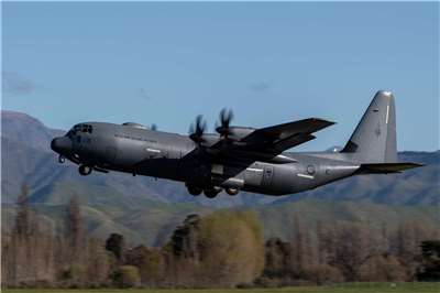 紐西蘭C-130式力士型運輸機(C-130 Hercules)。 (圖:X@NZDefenceForce)
