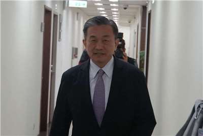 民進黨立委王定宇出面澄清自己有婚外情，強調已離婚。 (劉玉秋 攝）