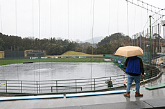 WBC台灣隊首場官辦熱身賽因雨取消。