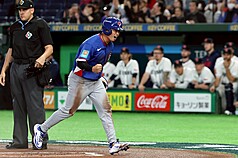世界棒球經典賽（WBC）台捷大戰7日登場，1局上，台灣隊鄭宗哲（中）成功跑回本壘得分，助台灣隊先馳得點。
