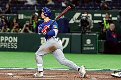 世界棒球經典賽（WBC）台捷之戰7日在日本東京巨蛋登場，2局上，台灣隊費柴德（Stuart Fairchild）轟出左外野滿貫全壘打。