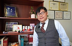 美國華裔花式滑冰選手劉美賢退役又復出後在冬奧奪金；感觸最深的，是一手栽培她的父親劉俊。