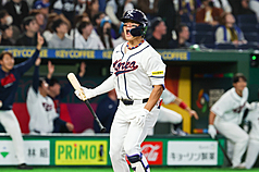 世界棒球經典賽（WBC）8日中午在日本東京巨蛋上演台韓大戰，6局下韓國打者金倒永敲2分砲，韓國隊3比2暫領先台灣。
