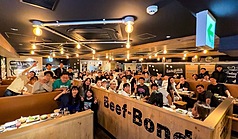 中華民國棒球協會理事長辜仲諒9日在日本宴請世界棒球經典賽（WBC）台灣隊成員吃燒肉，感謝大家的努力與付出。(中華棒協提供）

