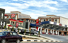 埃及政府10日宣布即日起調漲所有車用汽柴油價格，如埃及最普遍的92汽油，每公升由19.25埃鎊漲至22.25，漲幅約15.6%。專家憂將對物價構成上漲壓力，通膨可能從11.5%上升最多到30%。
