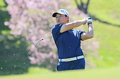 台灣鴻海女子高爾夫公開賽15日進行最終回合，曾雅妮（圖）強勢反彈，以4天高於標準7桿的295桿，與台灣好手陳敏柔並列第6，為台將中最佳。（TLPGA提供）
