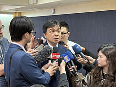 PM
陸委會副主委沈有忠17日出席座談會
陸委會副主委沈有忠17日出席中華亞太菁英交流協會
舉辦的「兩岸十字路口：從中共『兩會』到『川習
會』」座談會，表示不管川習會何時舉辦，台灣都應
強化國防，並深化與民主盟國的合作。他也指出，台
灣議題與對台軍售可能被納入討論。
中央社記者廖文綺攝　115年3月17日
