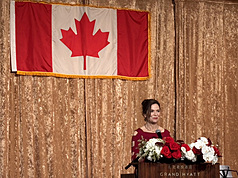 「加拿大駐台北貿易辦事處40週年酒會」19日在台北登場，加拿大駐台代表何曼麗（Marie Louise Hannan）主持。
