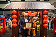 舊金山灣區旅遊冒險展21至22日在加州聖克拉拉登場，台灣館獲大會頒贈「最佳人氣國際展館」。
（觀光署提供）