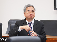 經濟部長龔明鑫25日列席立法院經濟委員會，回應中東戰事影響能源供應、核能重啟是否牽動台灣整體能源配比等議題。