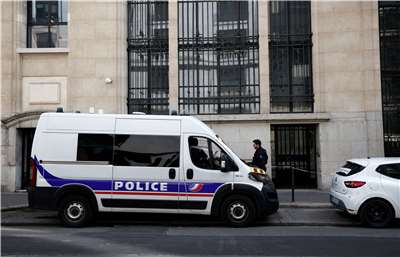 巴黎美銀大樓傳炸彈攻擊未遂，疑與中東戰火有關。