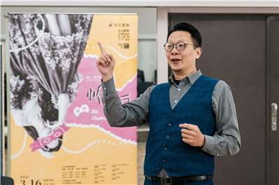 台北愛樂歌劇坊─約翰•史特勞斯二世《蝙蝠》彩排中  飾典獄長之 男低音 謝銘謀