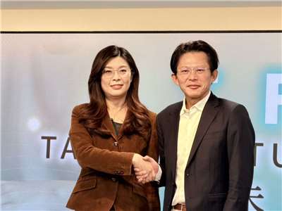 藍白雙方敲定13日共同舉行共同政見發表會並討論協調機制。圖為國民黨主席鄭麗文(左)及民眾黨主席黃國昌(右)。資料照片(鄭佑漢 攝)