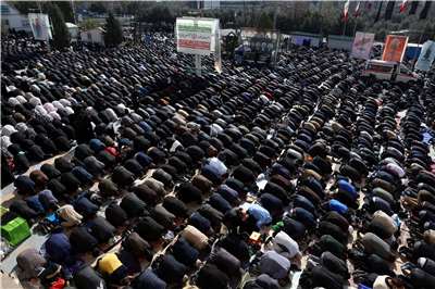 伊朗數以千計穆斯林21日進行開齋節禱告，象徵齋戒月結束。