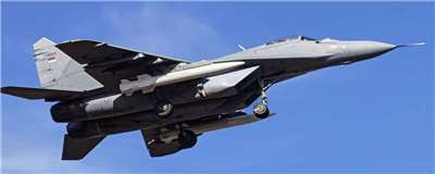 塞爾維亞空軍米格-29戰鬥機攜帶CM-400反艦飛彈。(圖：維基)