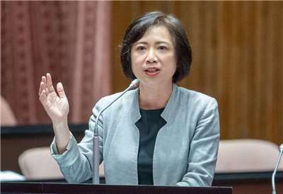 針對立法院副院長江啟臣將代表國民黨參選台中市長；民進黨台中市長參選人何欣純31日對此表示，她已做好準備、全力以赴。資料照。(圖：何欣純臉書)