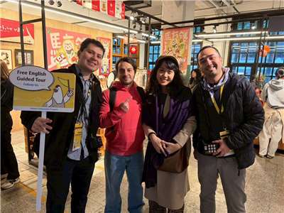 瓜地馬拉及哥倫比亞學生加入松山文創園區「學生國際大使」行列。(松山文創園區提供)