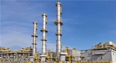 科威特的米納阿瑪迪(Mina Al-Ahmadi)煉油廠(圖)傳出遭伊朗無人機和飛彈攻擊。(www.knpc.com)