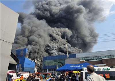 韓國大田廣域市的一間汽車零件製造工廠20日下午發生火災。
