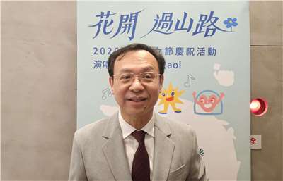 衛福部長石崇良8日表示，藥價調整暫停3年，但關鍵藥品仍會視情況調漲價格，以確保國人用藥無虞。(劉品希 攝)