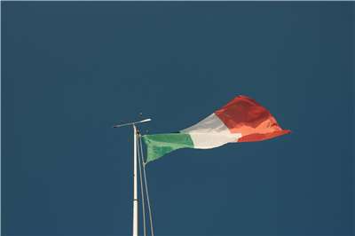 圖為義大利國旗。 (圖：Unsplash)