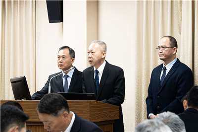 中科院院長李世強16日在立法院表示，針對共軍遠火部隊威脅，已完成「低成本防空彈藥」初步開發，估計2027年進行實測。(楊仁翔 攝)