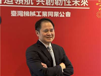 機械公會理事長莊大立表示，雖然今年遇到中東戰事、關稅變化，但整體而言，仍對今年機械業前景持正面樂觀態度。(謝佳興 攝)