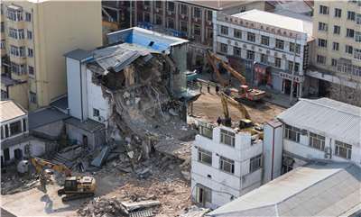 黑龍江省海林市發生崩塌事件，7人遇難。(翻攝微博)