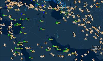 美國與以色列聯手轟炸伊朗期間，伊朗周邊空域淨空，航班紛紛改道。(flightaware.com)