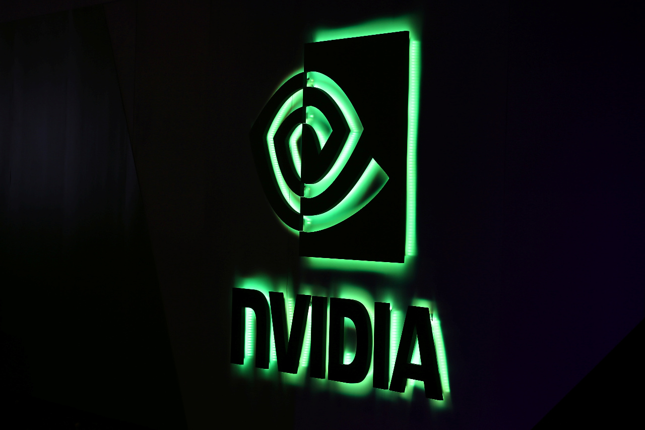 輝達 (NVIDIA)股價連續10個交易日上漲，顯示市場對AI需求強大。資料照片。