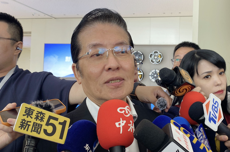 國民黨副主席張榮恭12日表示，中方宣布的10項對台措施有利於兩岸交流合作，是兩岸關係和平發展的重要助力。