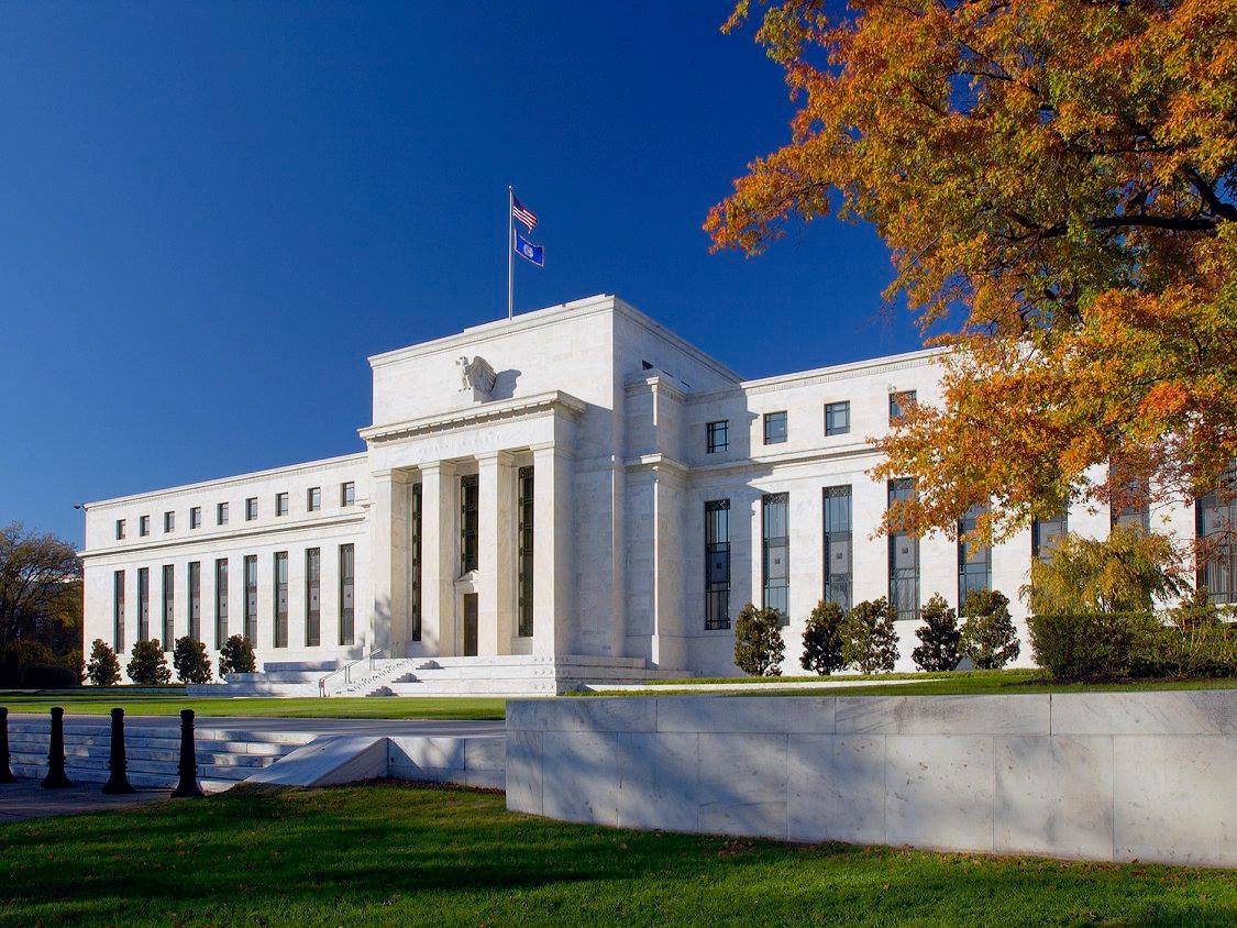 美國央行聯邦準備理事會（Fed）29日決定維持利率不變。 (FB/@federalreserve)
